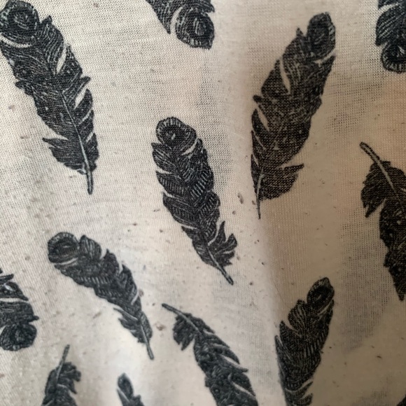 H&M feather too long sleeve - Picture 3 of 5